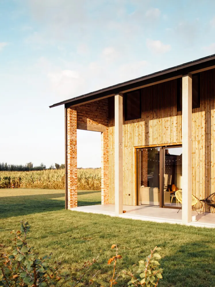 ASPER Countryside family house