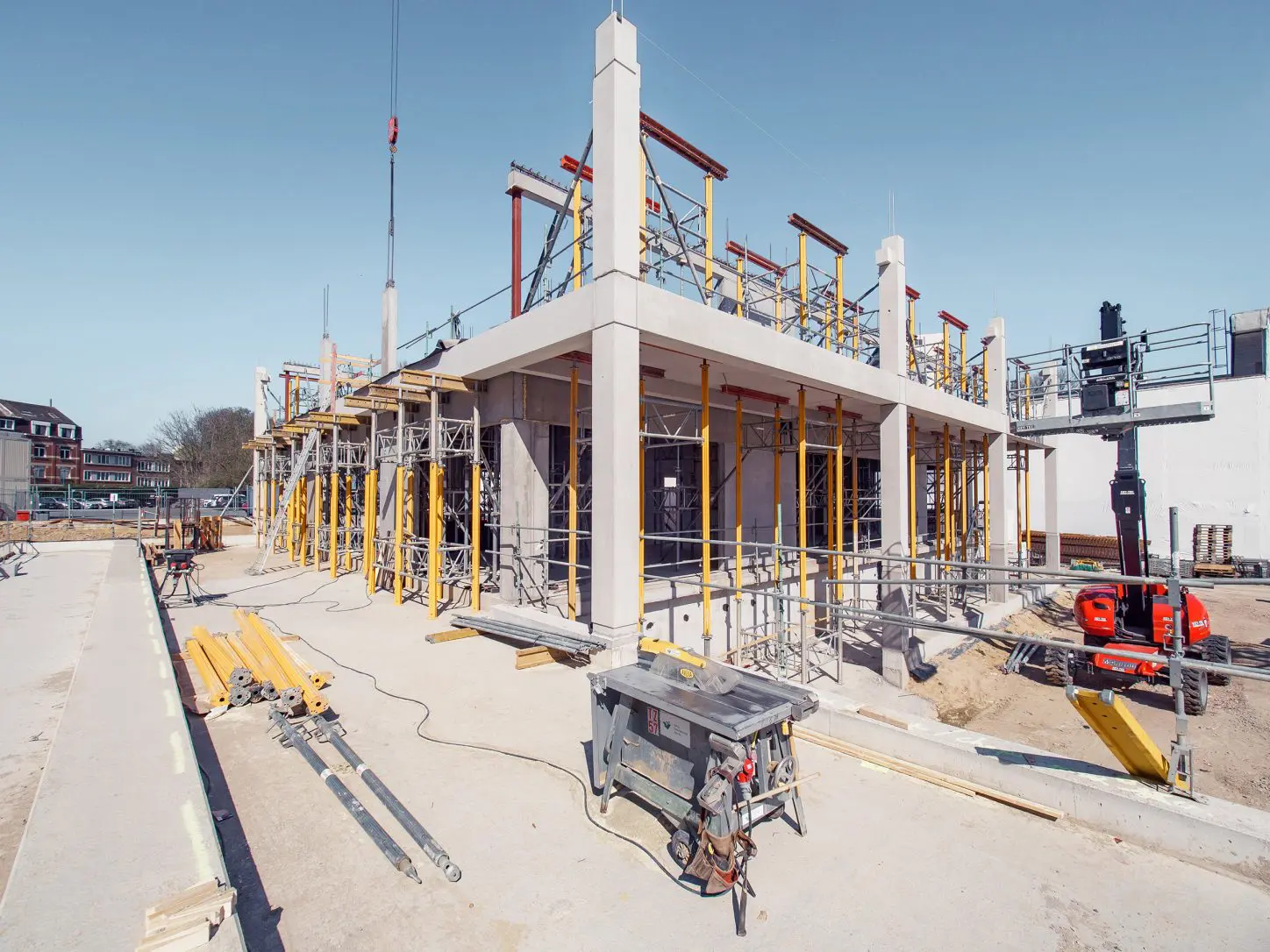 DELEERS Construction of 3 urban villas and productive activities, photo of construction site