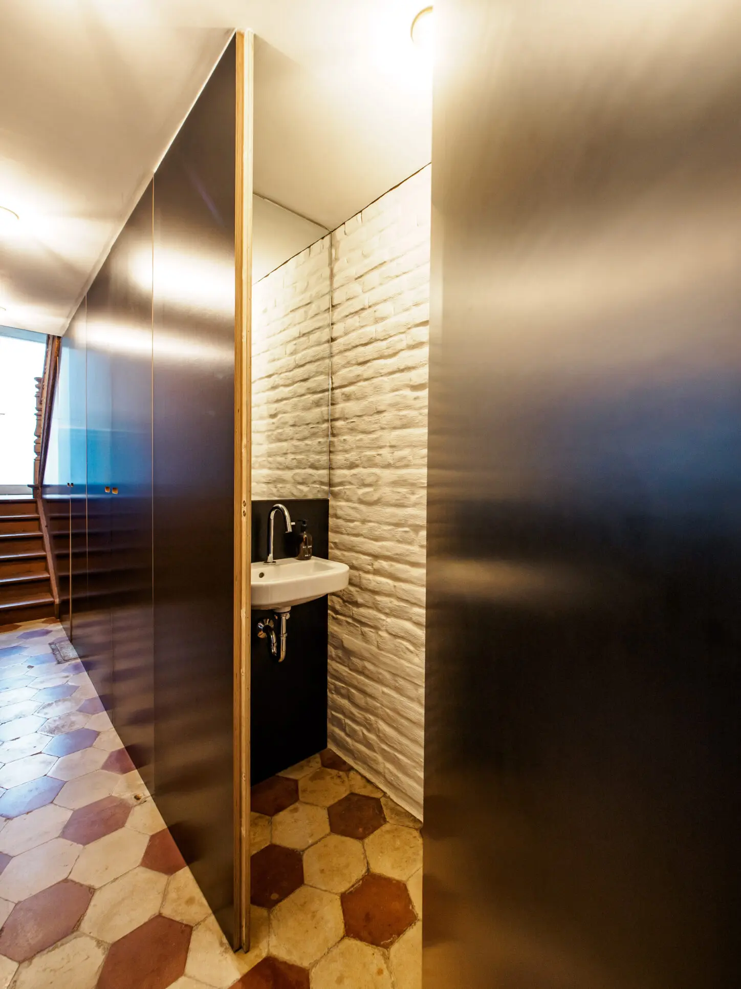 DELANNOY Renovation of a single-family house, Photo vestiaire and guest toilet space