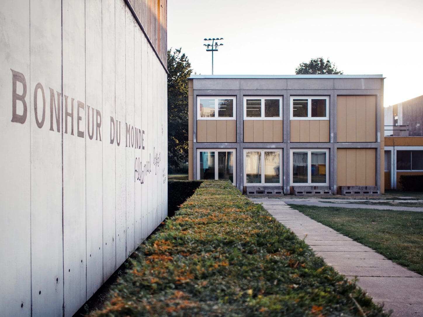 CIRCULAR RETROFIT LAB Renovation and re-programming of prefab student housing modules