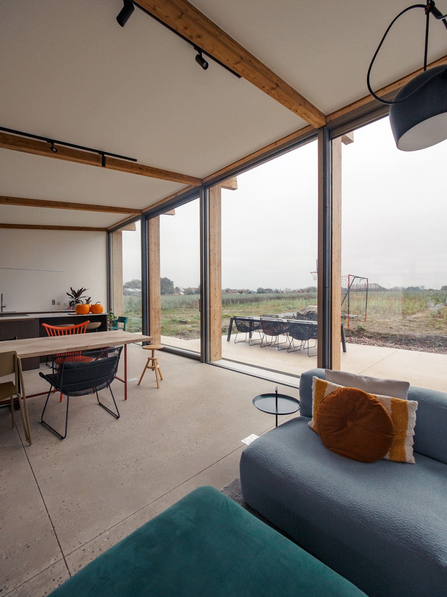 VIJVERHOEK Renovation and extension of a house in rural area, photo of living area