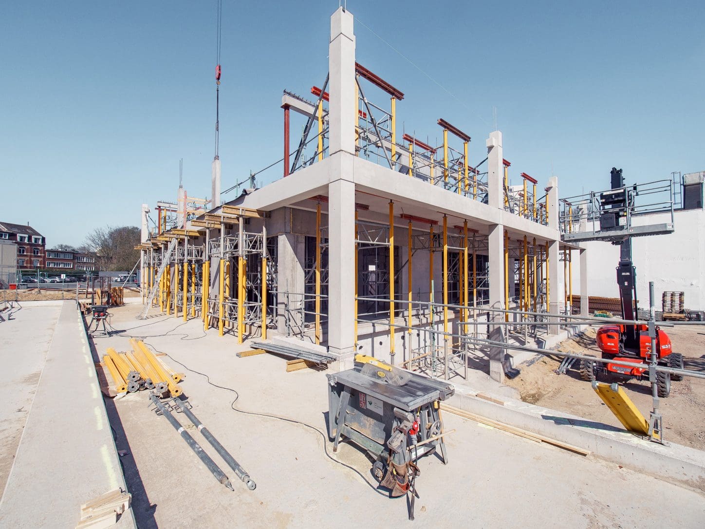 DELEERS Construction of 3 urban villas and productive activities, photo of construction site